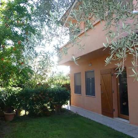 Casa Vacanza Appartamenti Al Mare Capoterra Exteriör bild