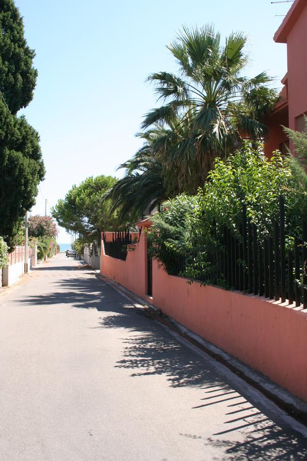 Casa Vacanza Appartamenti Al Mare Capoterra Exteriör bild