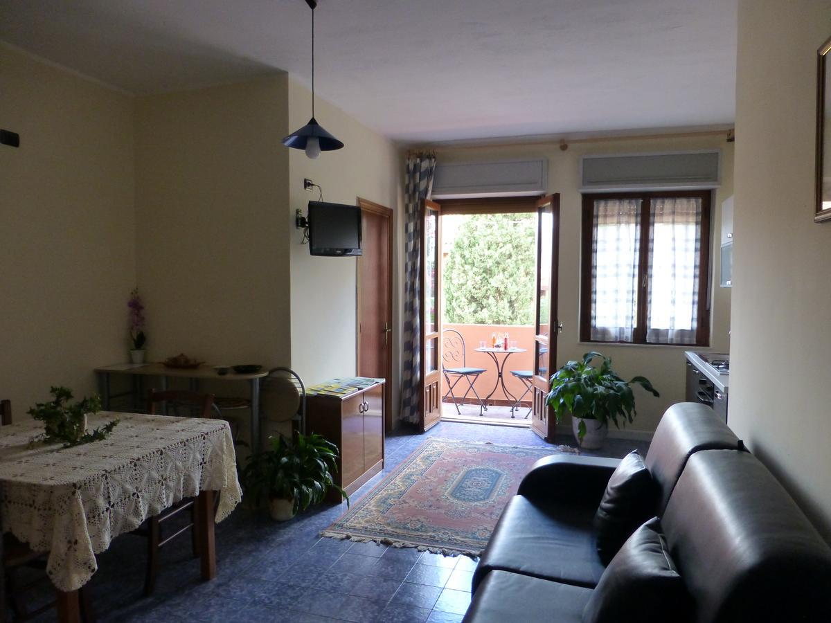 Casa Vacanza Appartamenti Al Mare Capoterra Exteriör bild