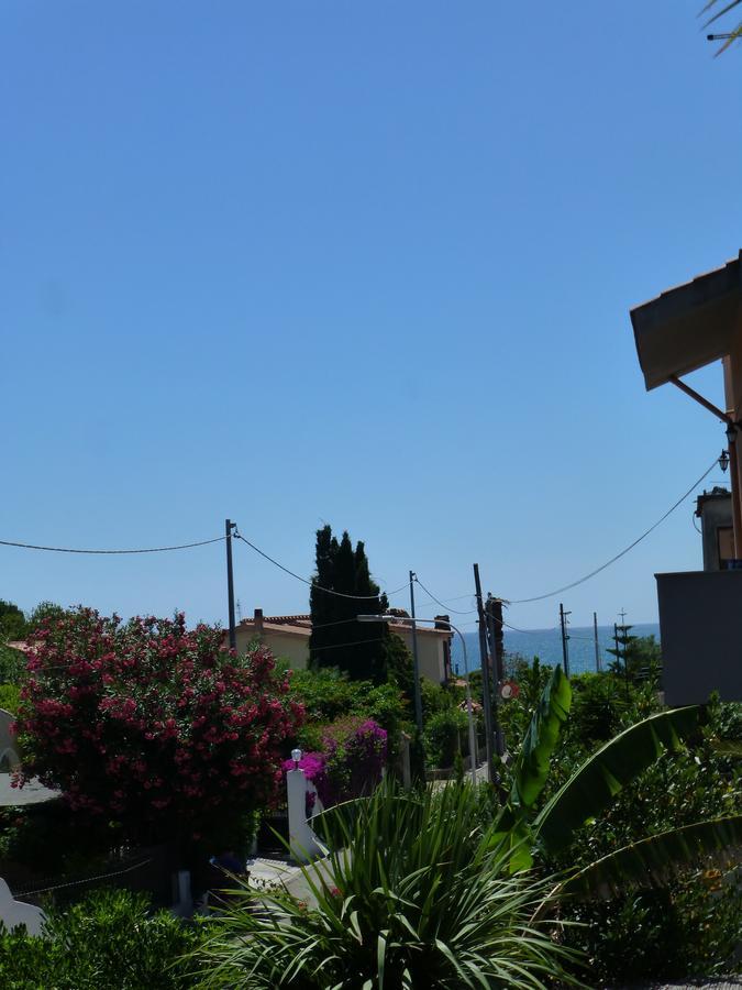 Casa Vacanza Appartamenti Al Mare Capoterra Exteriör bild