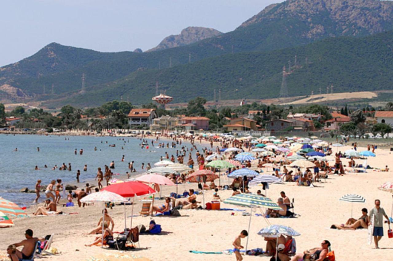Casa Vacanza Appartamenti Al Mare Capoterra Exteriör bild