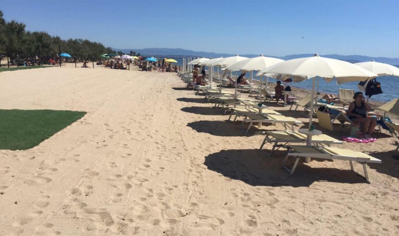 Casa Vacanza Appartamenti Al Mare Capoterra Exteriör bild